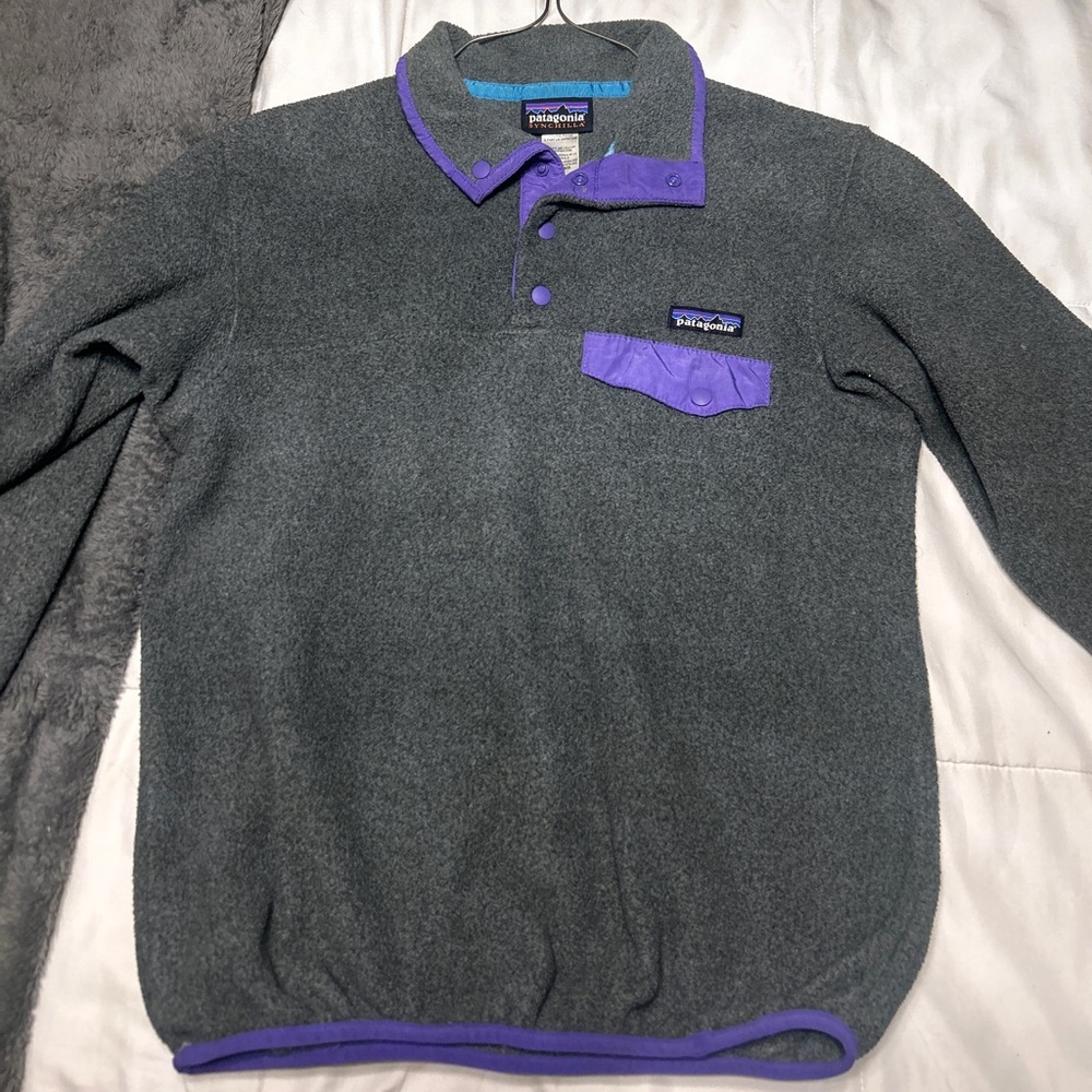 Patagonia Gray and Purple Fleece Pullover